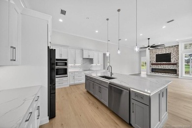 Completely reimagined CBS home w/2020 STANDING SEAM METAL ROOF - photo 4