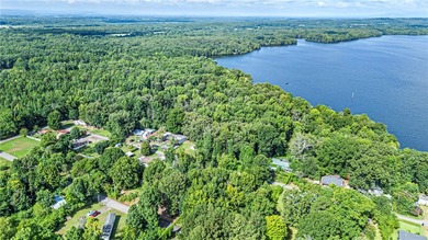 Additional listing photo 4