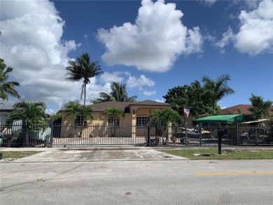 (private lake, pond, creek) Home For Sale in Homestead Florida