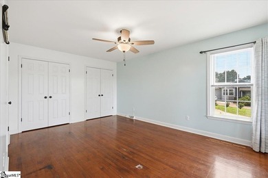 Welcome home to this beautiful 3-bedroom, 2-bath residence in - photo 17