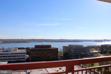 **WATER VIEW** Large One Bedroom overlooking the Potomac River