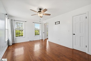 Welcome home to this beautiful 3-bedroom, 2-bath residence in - photo 18