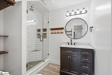 Welcome home to this beautiful 3-bedroom, 2-bath residence in - photo 19