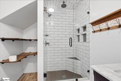 Welcome home to this beautiful 3-bedroom, 2-bath residence in - photo 20