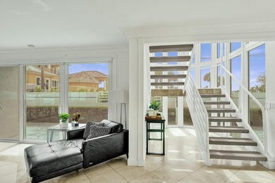 Just one house from the ocean, this fully gated luxury residence - photo 20