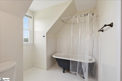 Welcome home to this beautiful 3-bedroom, 2-bath residence in - photo 26