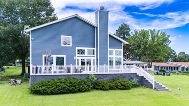 Stunning Lakefront Home on Lake Sam Rayburn! Located just 2 - photo 27