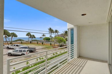 Just one house from the ocean, this fully gated luxury residence - photo 31