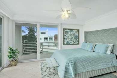 Just one house from the ocean, this fully gated luxury residence - photo 37