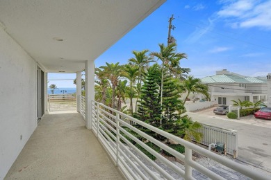 Just one house from the ocean, this fully gated luxury residence - photo 43