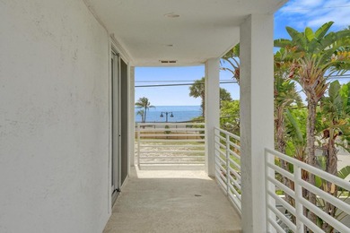 Just one house from the ocean, this fully gated luxury residence - photo 44
