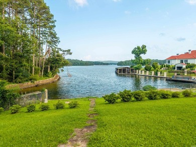 Welcome to 110 E. Lakeland Point , a rare opportunity to own an - photo 3