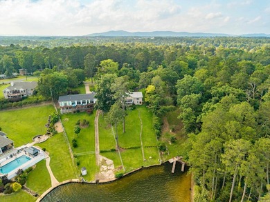 Welcome to 110 E. Lakeland Point , a rare opportunity to own an - photo 4