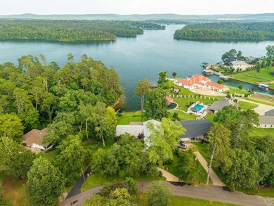 Welcome to 110 E. Lakeland Point , a rare opportunity to own an - photo 6