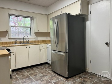 Welcome to easy low-maintenance living in Savannah's premiere - photo 8