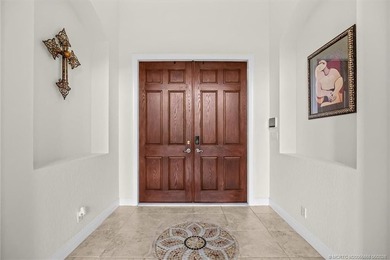 Over 6,000 reasons to Discover...over 6,000 SQ Ft in this true 5 - photo 4