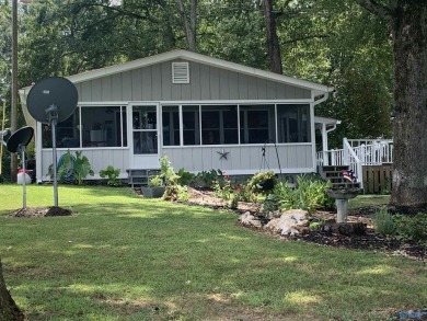 Weiss Lake Home For Sale in Centre Alabama