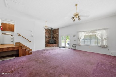 Take a look at this sprawling 3 bedroom, 2.5 bath brick ranch - photo 22
