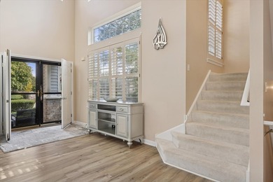 Luxury, Space, and Zero Maintenance in Oakbrook Terrace A truly - photo 24