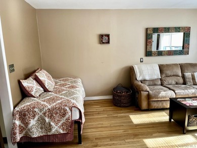Rare Find!! Immaculate First Floor Studio in the Highly Sought - photo 6