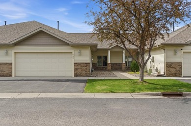 This well-maintained one-level townhome offers approximately 1 - photo 1