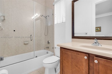Discover luxury living in this stunning 5 bed/4 bath Florence - photo 33