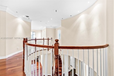 Discover luxury living in this stunning 5 bed/4 bath Florence - photo 34