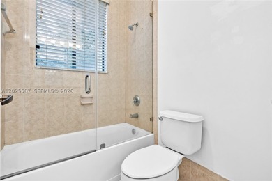 Discover luxury living in this stunning 5 bed/4 bath Florence - photo 37