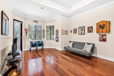 Discover luxury living in this stunning 5 bed/4 bath Florence - photo 38