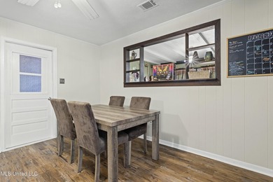 Come check out this quaint, beautifully maintained 3-bedroom - photo 9