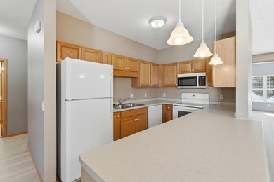 This well-maintained one-level townhome offers approximately 1 - photo 9