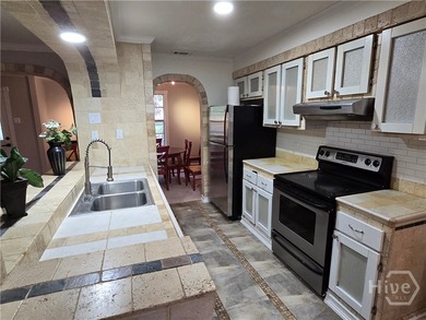 Open Sunday 1-4 for Memorial Day! All Brick Traditional - photo 7