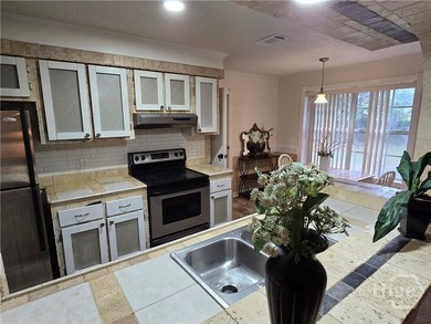 Open Sunday 1-4 for Memorial Day! All Brick Traditional - photo 8