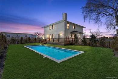 Perfectly positioned just moments from the heart of Westhampton - photo 13