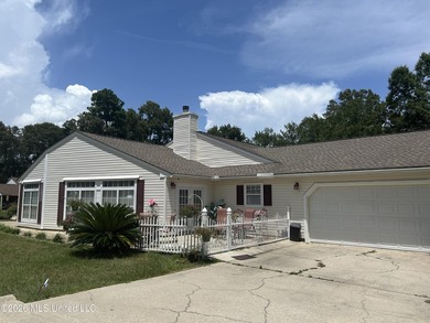 Beautifully maintained and updated home in high and dry area - photo 4
