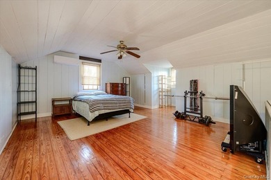 Enjoy your summer in this stunning waterfront retreat offering - photo 15