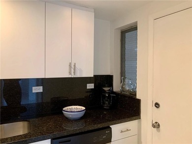 Completely remodeled 2 Bedroom, 1 bath, short distance to