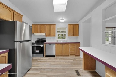 Enjoy peaceful Priest Lake living in this charming, newly - photo 16