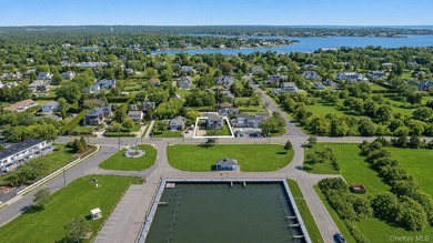Perfectly positioned just moments from the heart of Westhampton - photo 17