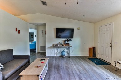 Great price for a great 3-bedroom 2-bath home in Homosassa. The - photo 7