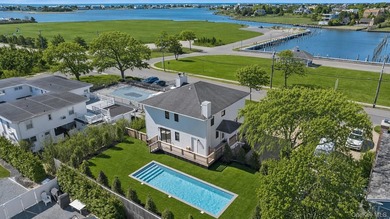 Perfectly positioned just moments from the heart of Westhampton - photo 20
