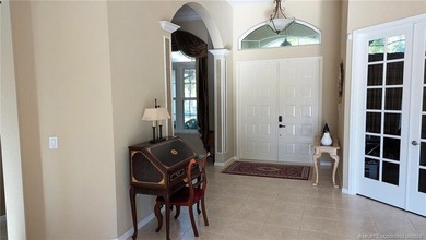 Lovely 4-bedroom, 3-bath, 3-car garage home in the prestigious - photo 5