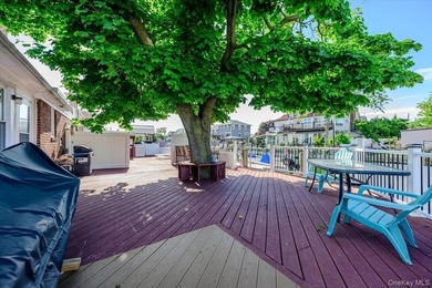 Enjoy your summer in this stunning waterfront retreat offering - photo 27