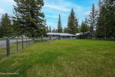 Enjoy peaceful Priest Lake living in this charming, newly - photo 32