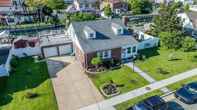 Enjoy your summer in this stunning waterfront retreat offering - photo 36