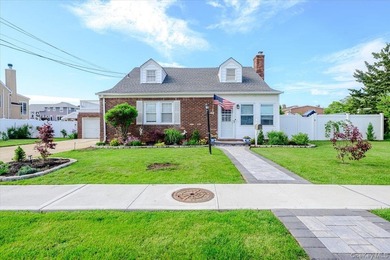 Enjoy your summer in this stunning waterfront retreat offering - photo 38