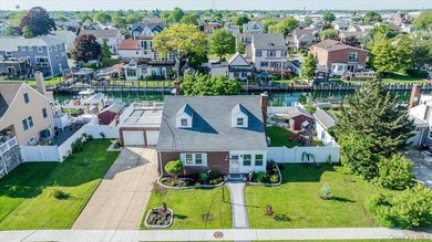 Enjoy your summer in this stunning waterfront retreat offering - photo 40