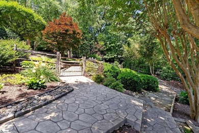 Set within a peaceful cul-de-sac in The Cliffs at Valley, this - photo 41