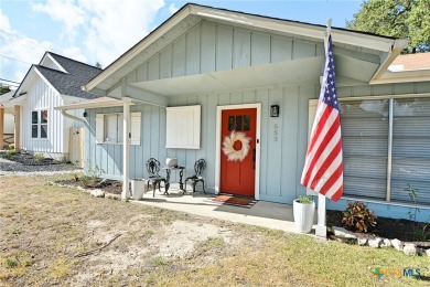 Lake Home For Sale in Canyon Lake, Texas