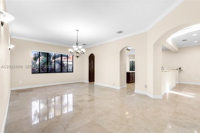 Immaculate 6 bed/5 bath *Florence* model is bright, serene & - photo 22